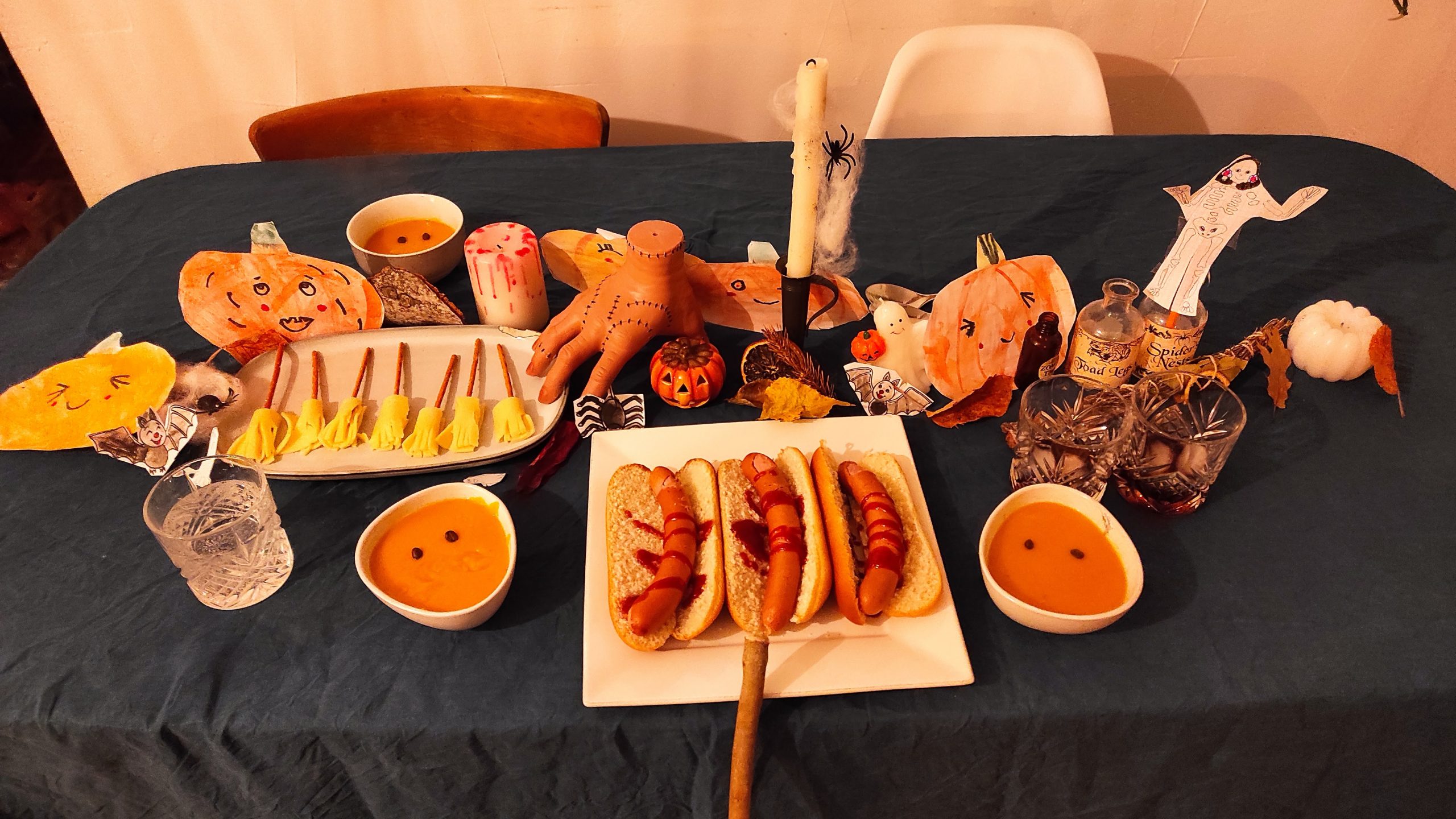 Halloween 2023 : Des Costumes Effrayants et des Festins Délicieux pour les Petits Monstres