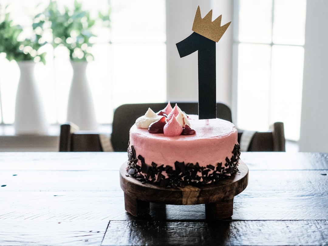 15 idées de jeux d’anniversaire 8 ans en intérieur pour une fête inoubliable