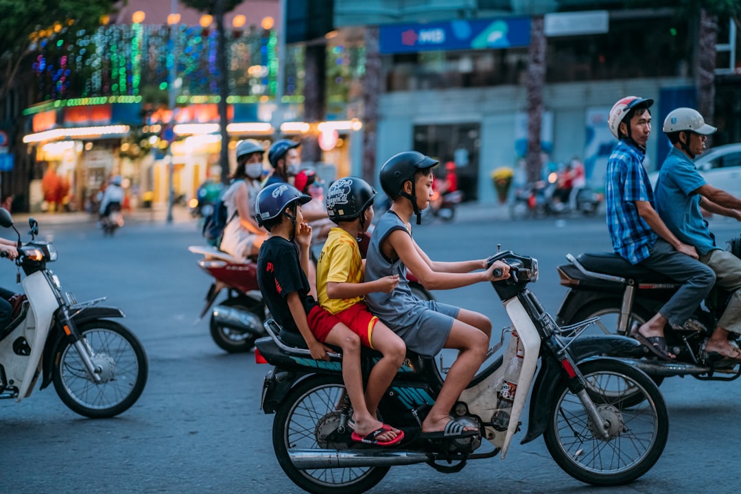 Temps calme pour les 3-6 ans : conseils pour éviter cris et conflits